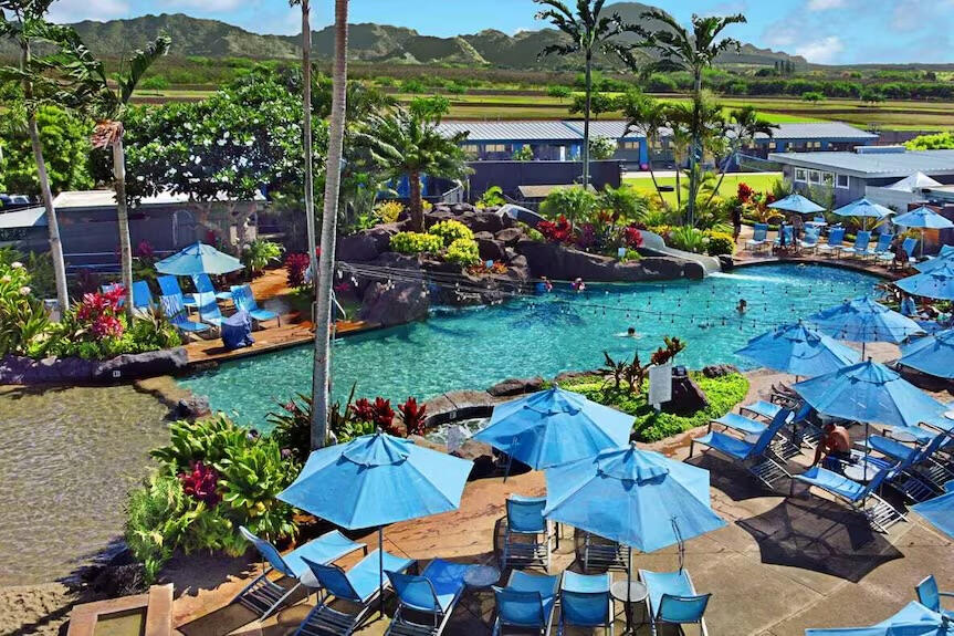 Enjoy access to the Poipu Athletic Club pool, plus an outstanding weight room, basketball courts, and tennis &amp; pickleball courts